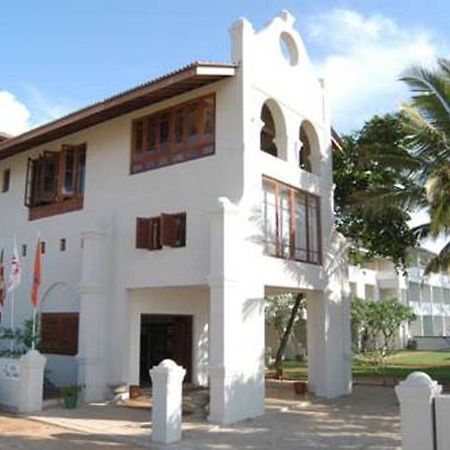 נגומבו Hotel Sunset Beach מראה חיצוני תמונה