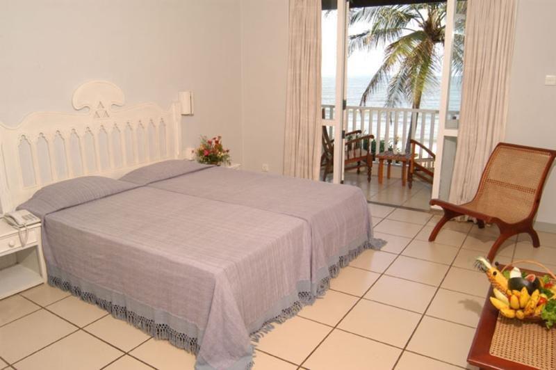נגומבו Hotel Sunset Beach מראה חיצוני תמונה