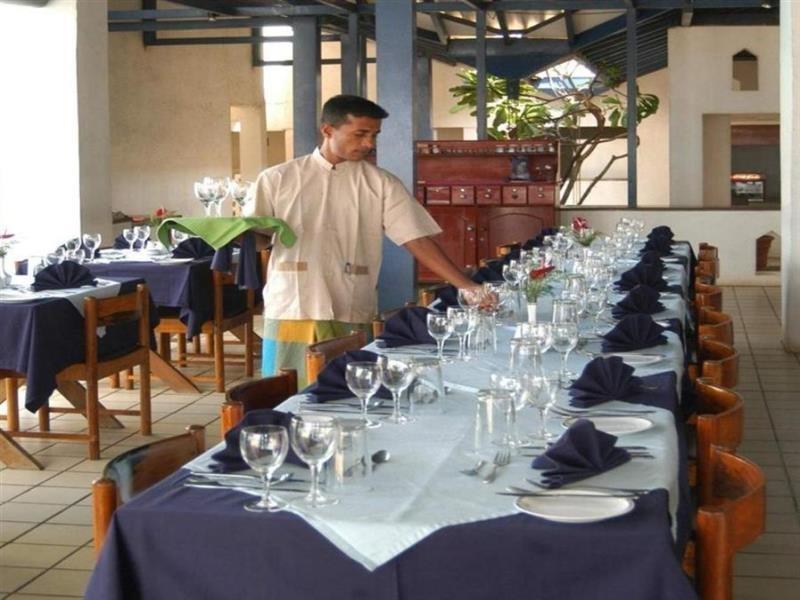 נגומבו Hotel Sunset Beach מראה חיצוני תמונה