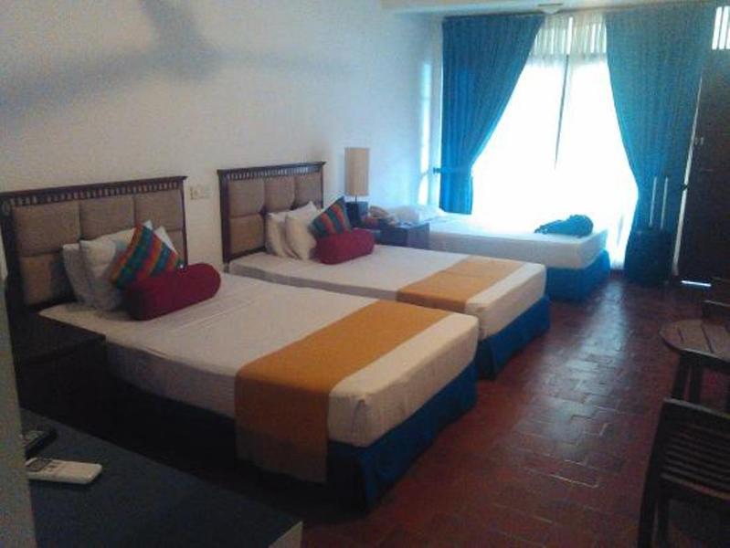 נגומבו Hotel Sunset Beach מראה חיצוני תמונה